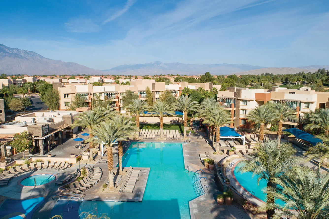 Marriott's Shadow Ridge pool complex in Palm Desert